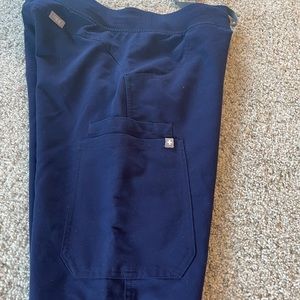 Navy figs, cargo, straight leg